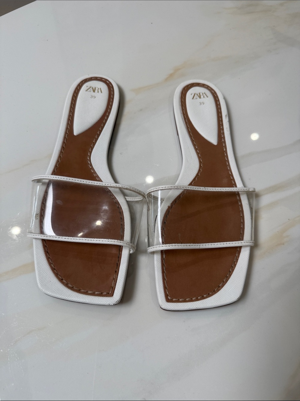 Zara White Slide Sandals with Clear Double Straps and Brown Footbed